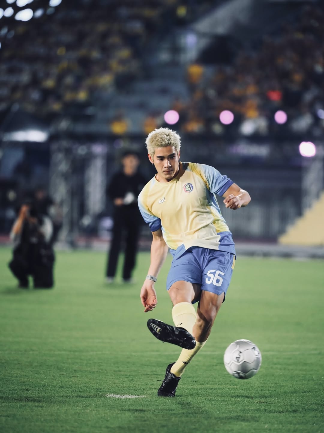 อาเล็ก - ธีรเดช เมธาวรายุทธ