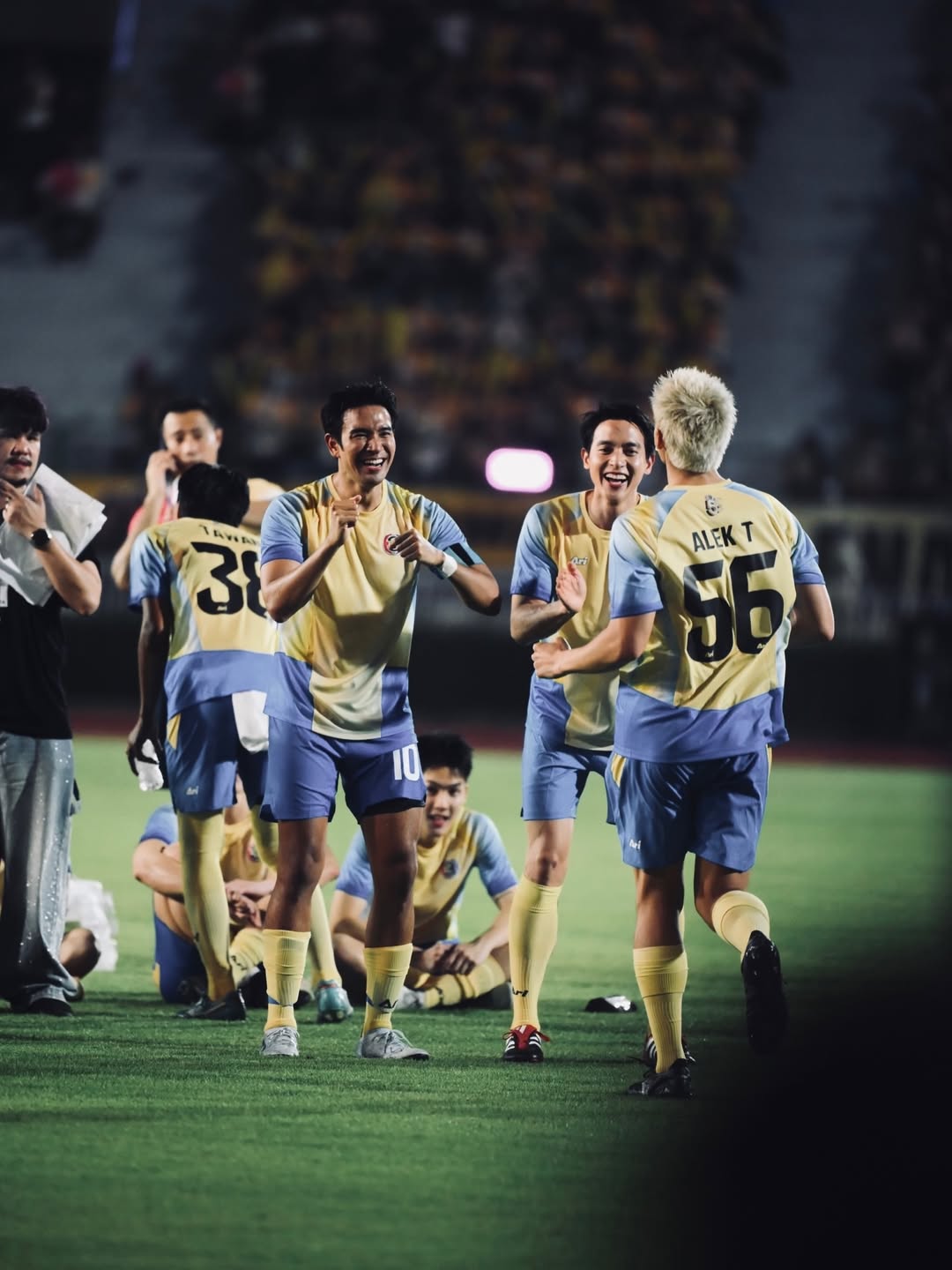 อาเล็ก - ธีรเดช เมธาวรายุทธ