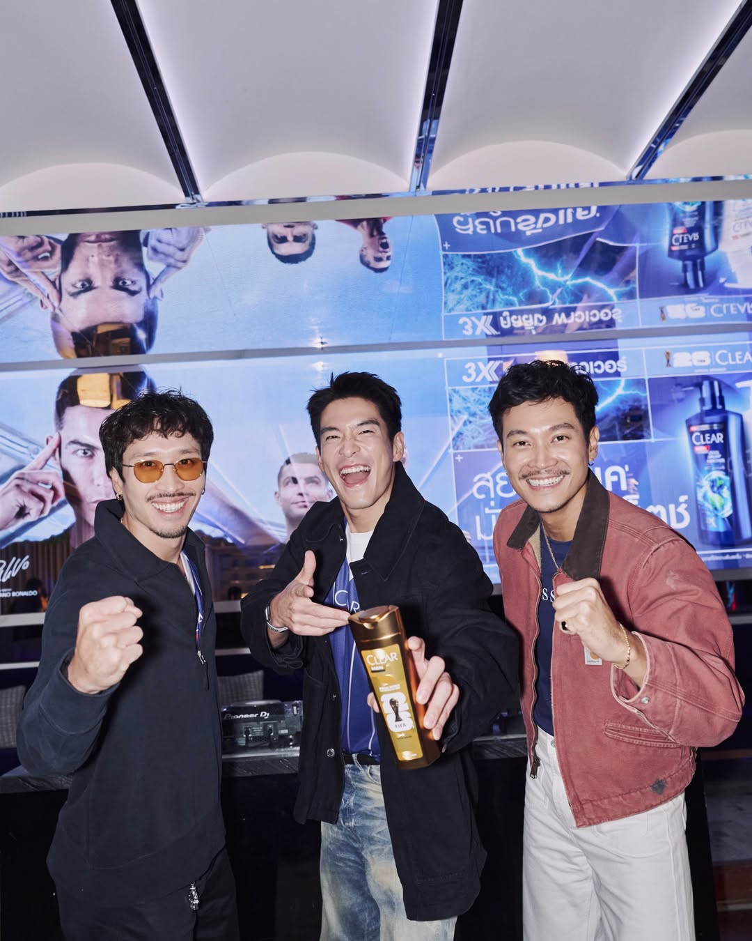 อาเล็ก - ธีรเดช เมธาวรายุทธ