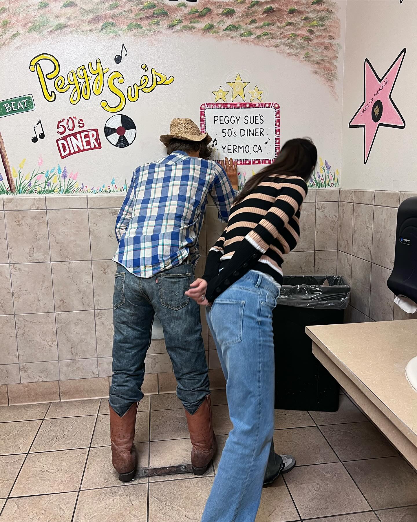 น้ำฝน กุลณัฐ