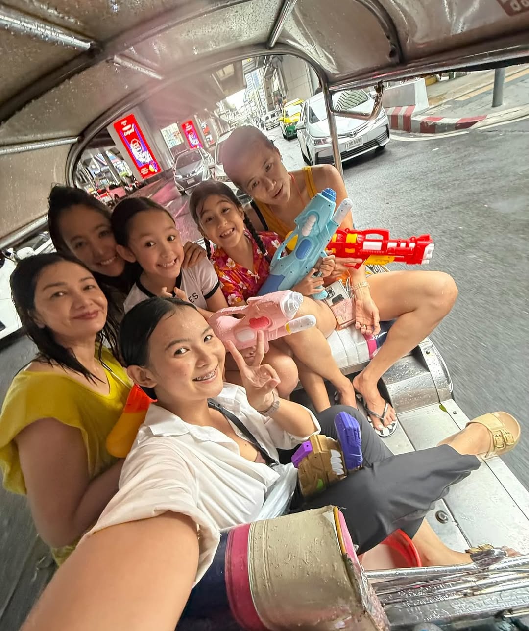 น้ำฝน กุลณัฐ