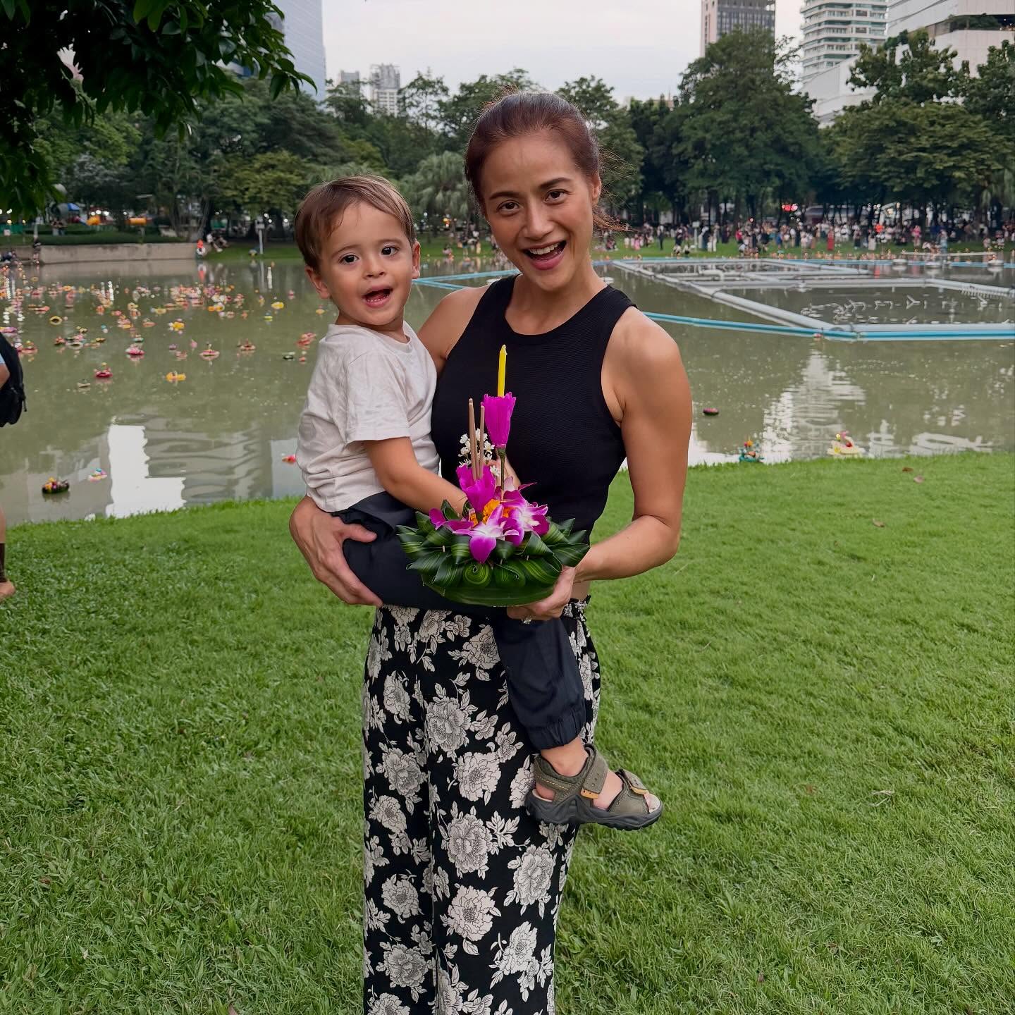 น้ำฝน กุลณัฐ