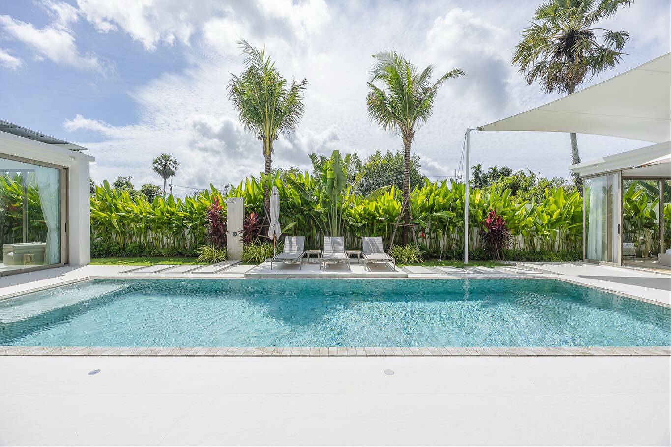 น้ำฝน กุลณัฐ