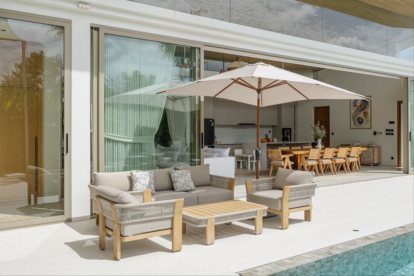 น้ำฝน กุลณัฐ