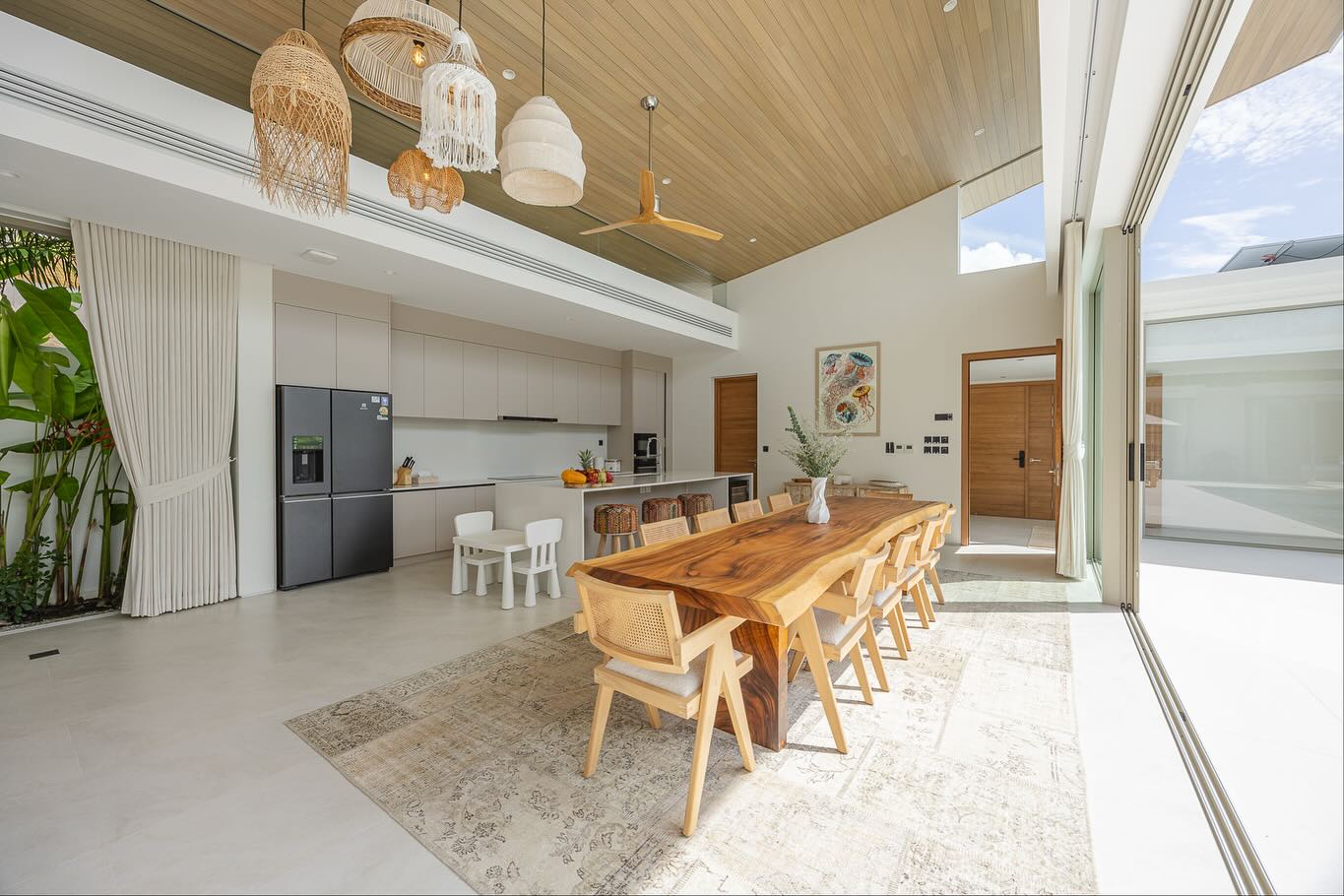 น้ำฝน กุลณัฐ