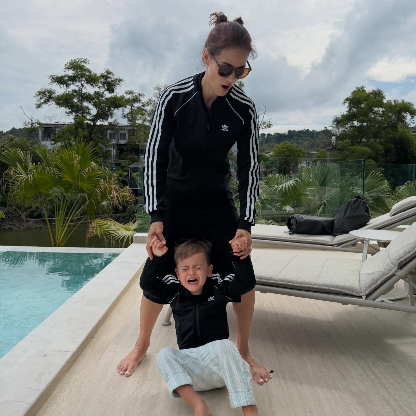 น้ำฝน กุลณัฐ