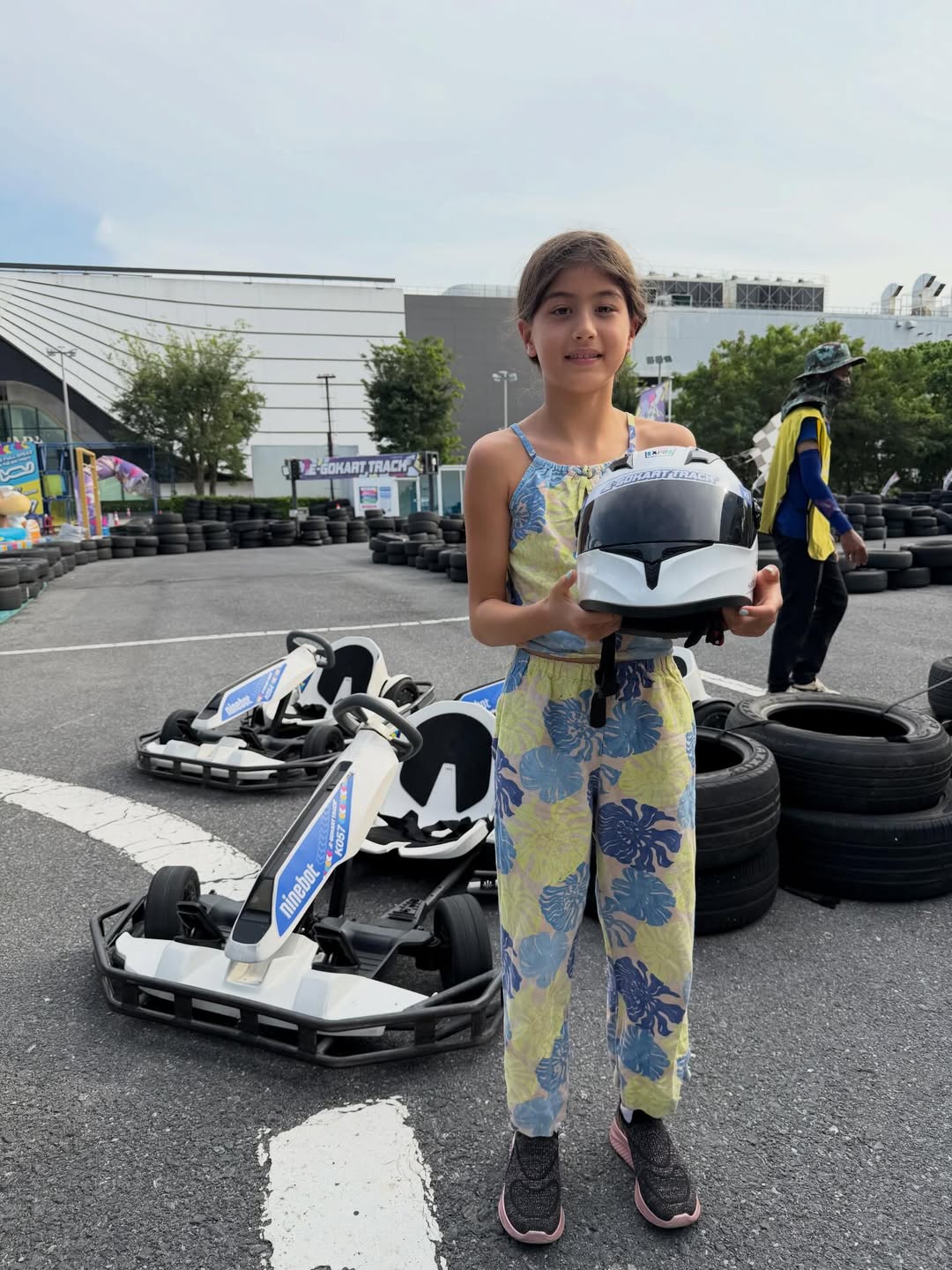 น้ำฝน กุลณัฐ