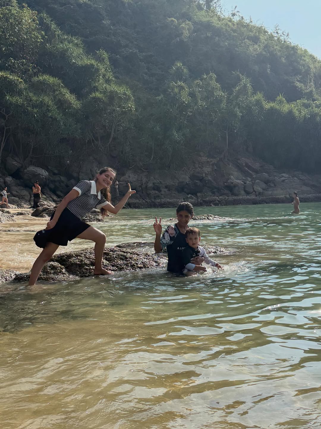 น้ำฝน กุลณัฐ