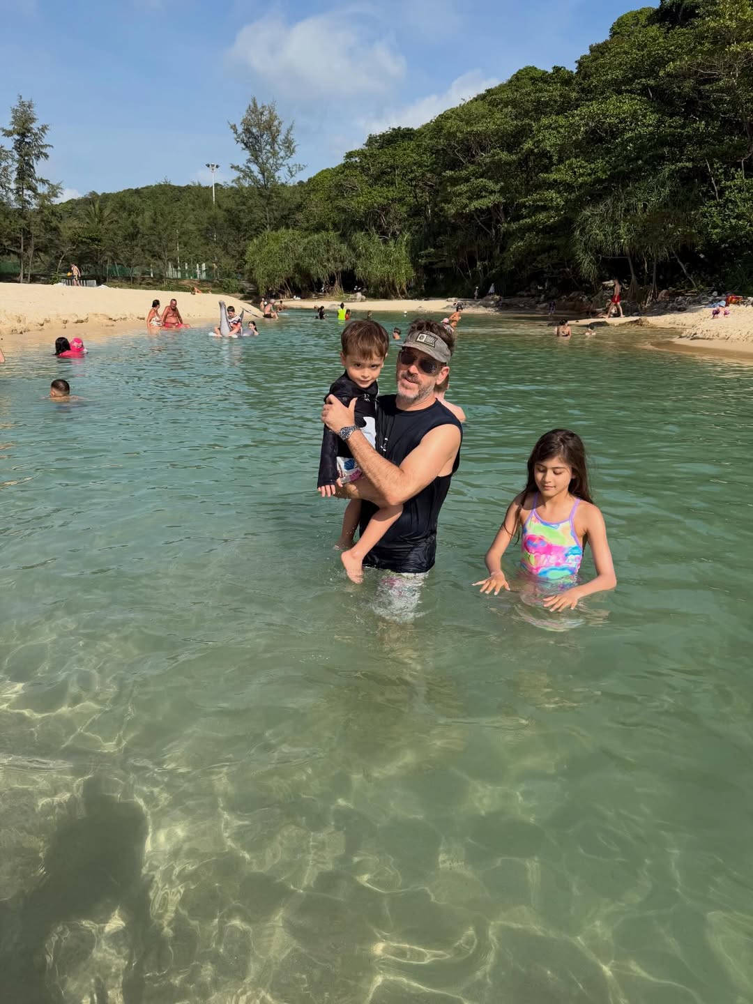 น้ำฝน กุลณัฐ