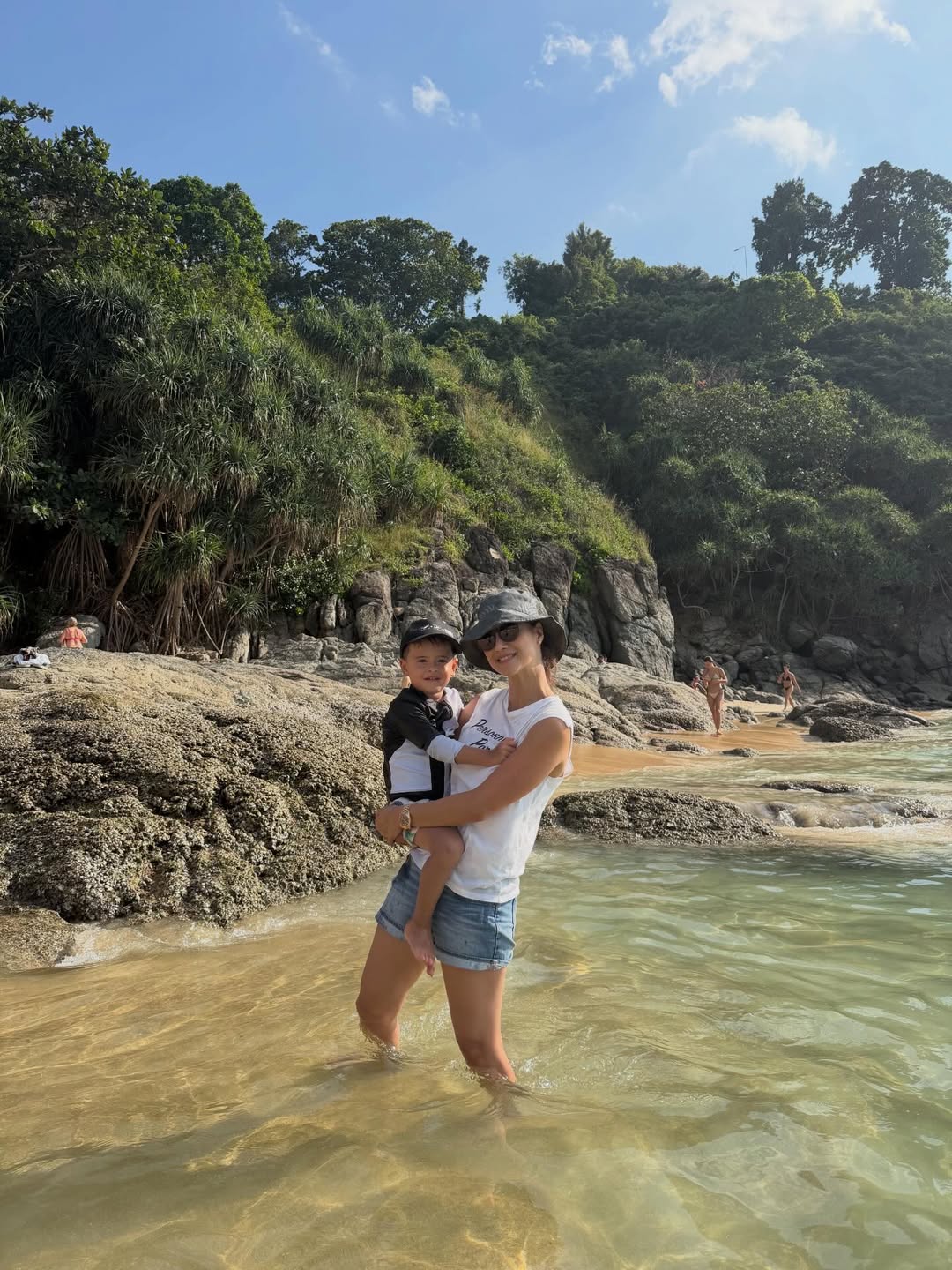 น้ำฝน กุลณัฐ