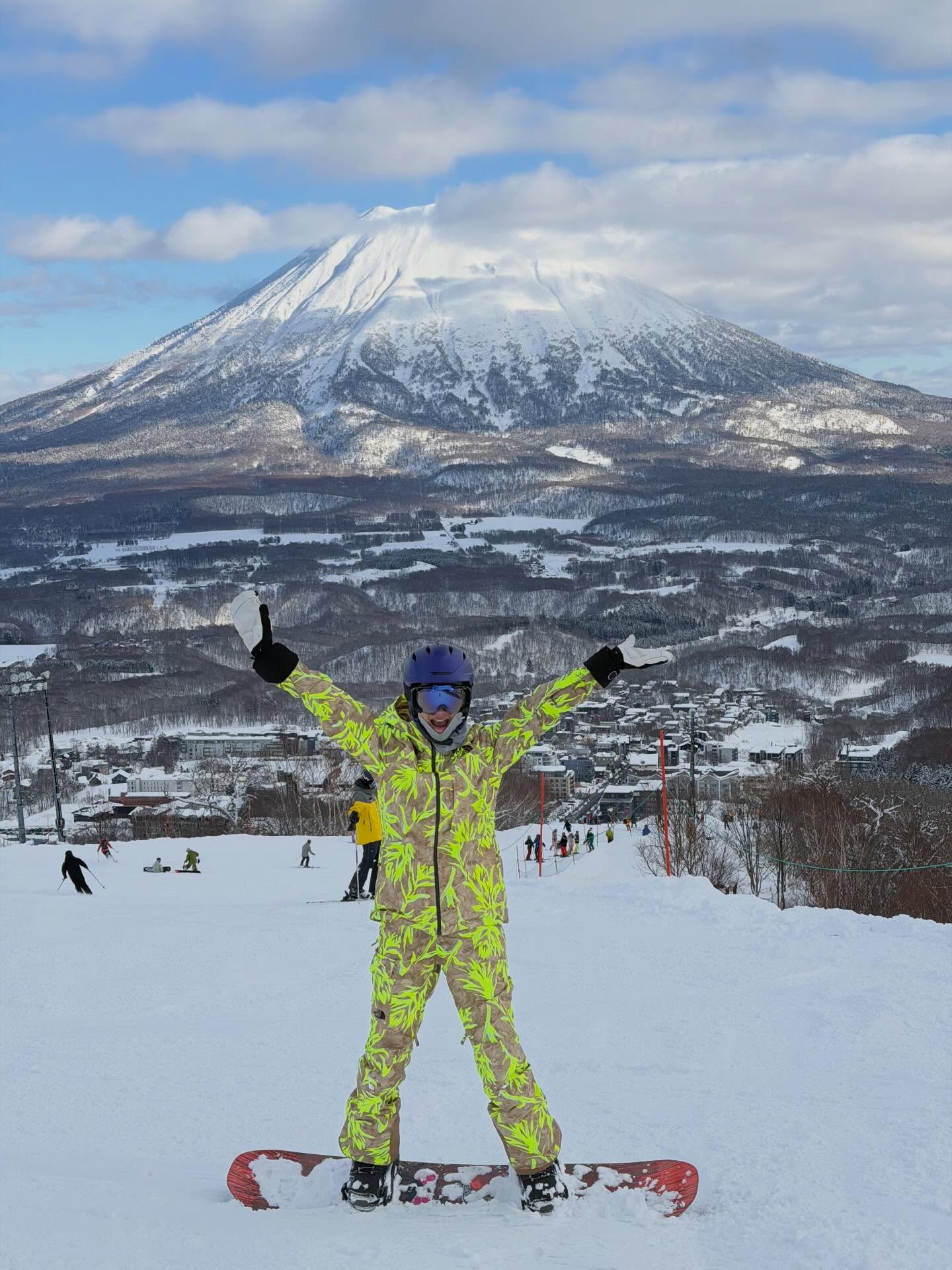 น้ำฝน กุลณัฐ