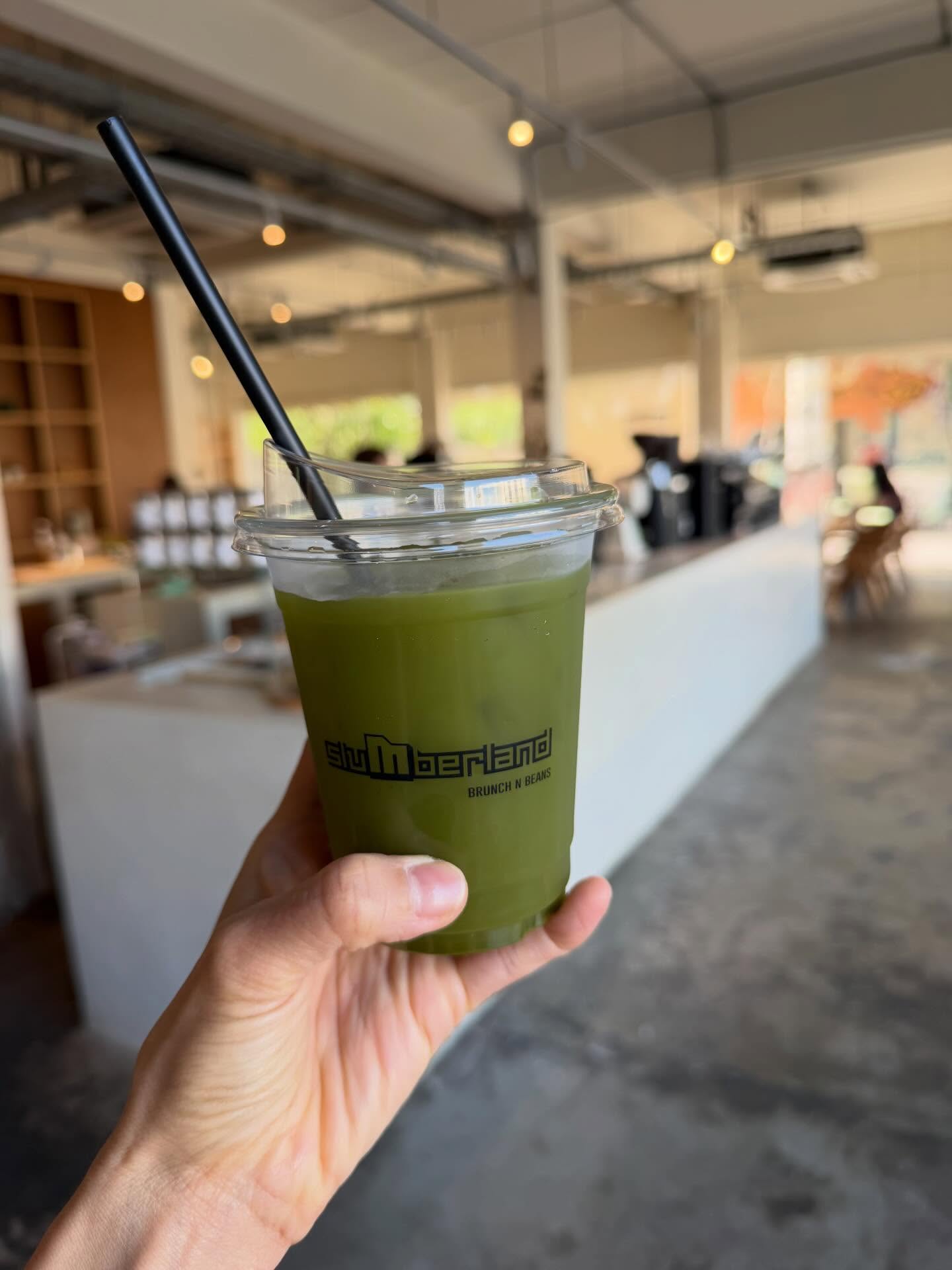 น้ำฝน กุลณัฐ