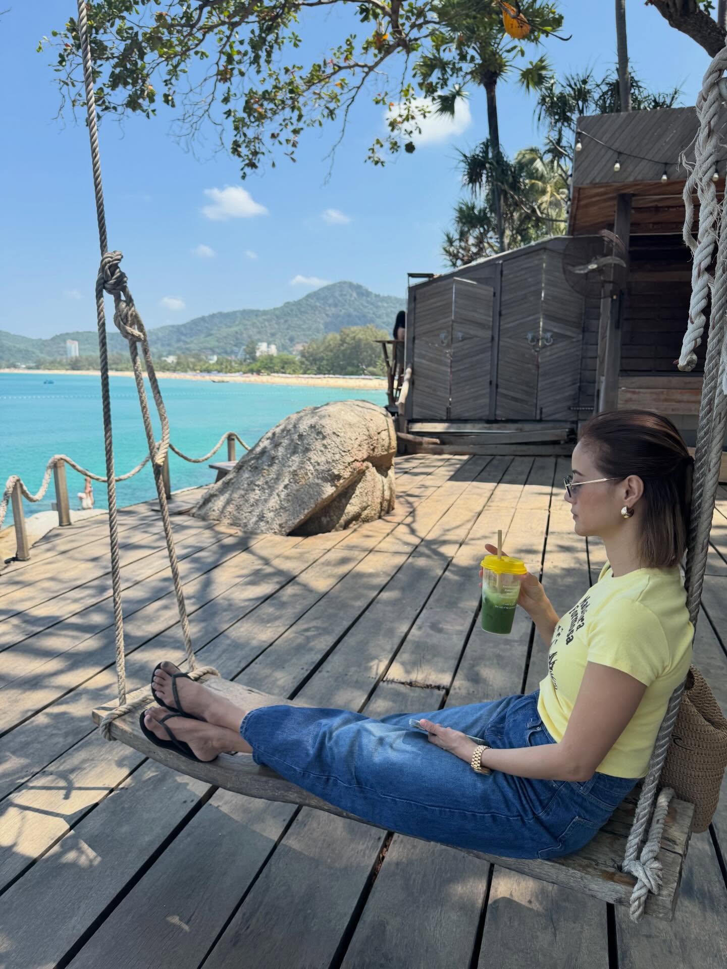 น้ำฝน กุลณัฐ