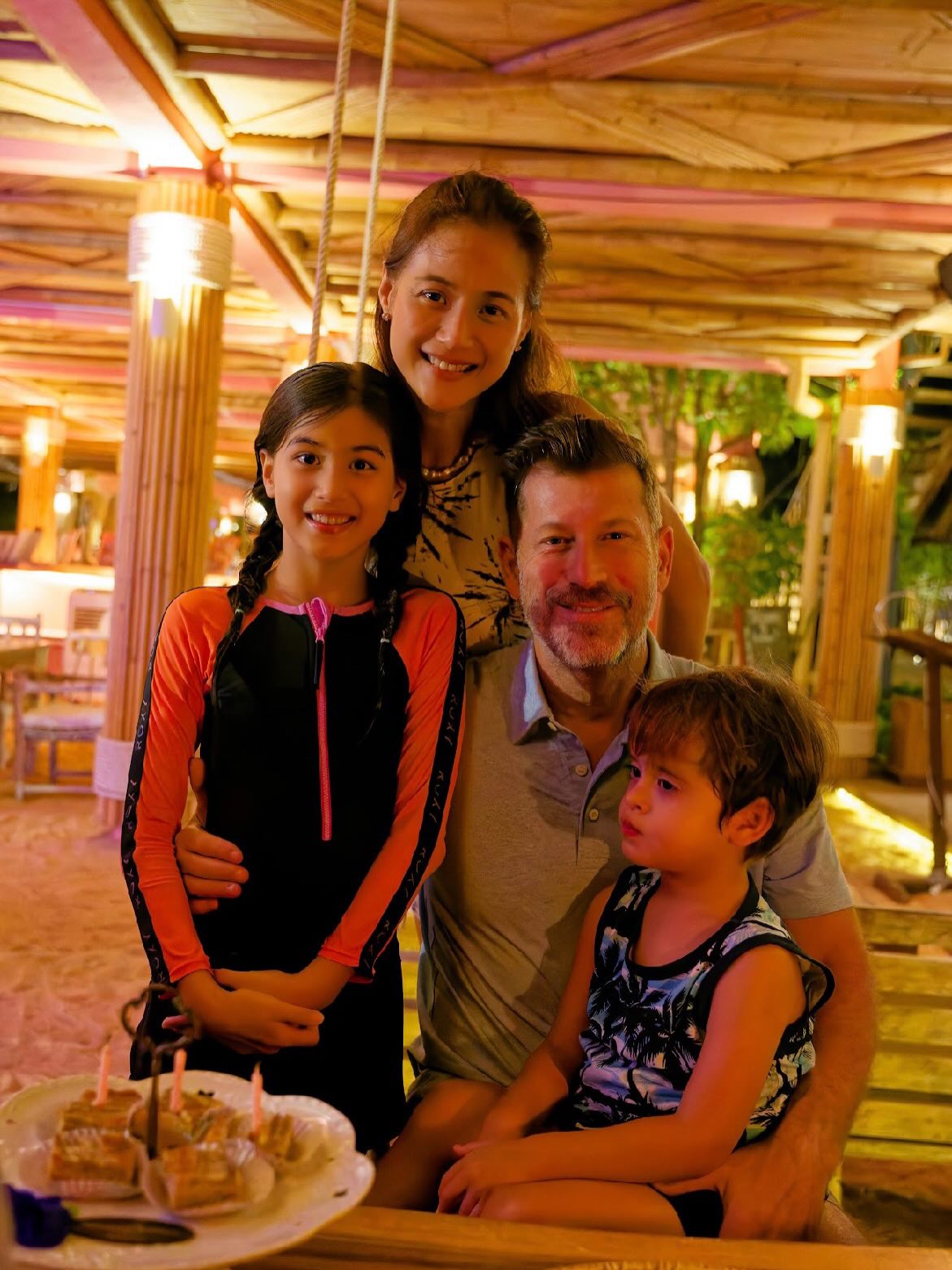 น้ำฝน กุลณัฐ