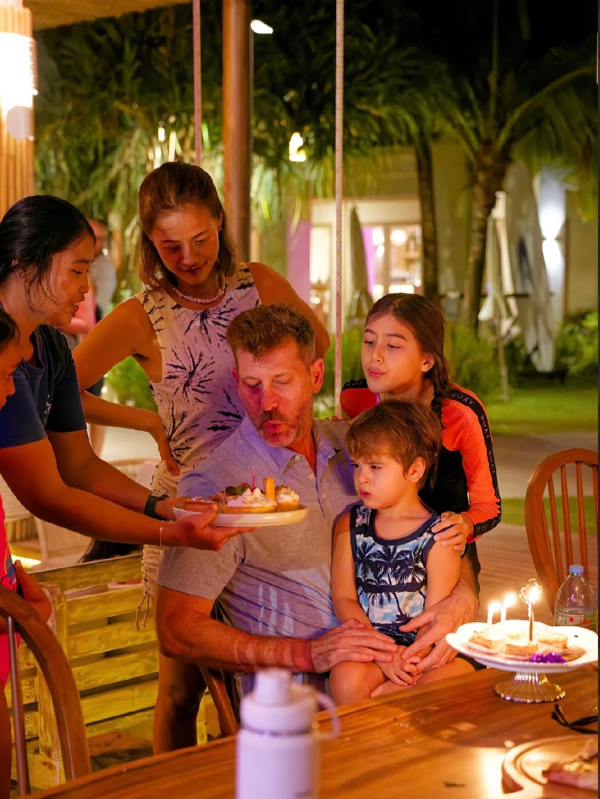 น้ำฝน กุลณัฐ