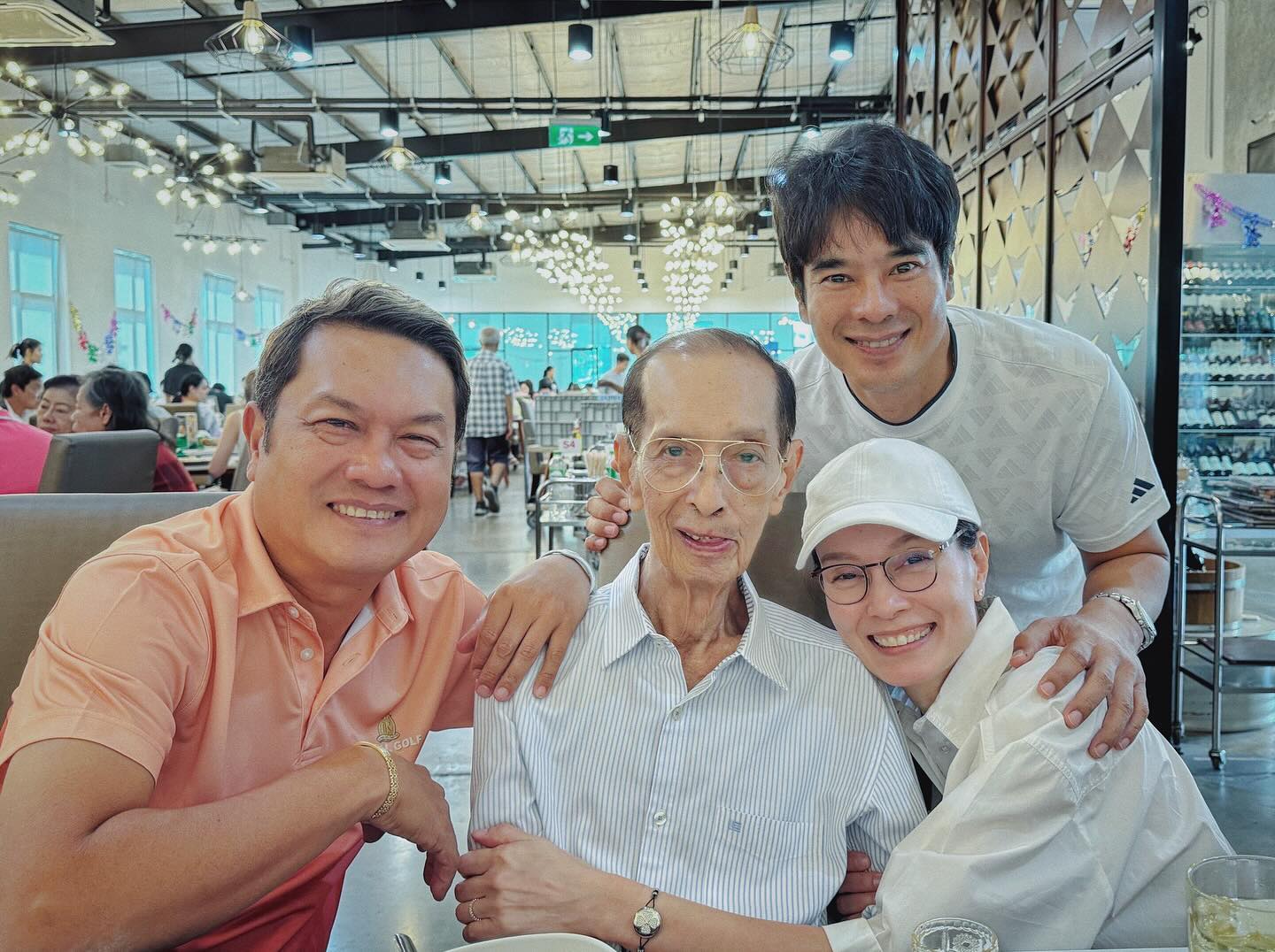 อุ๋ม - อาภาศิริ จันทรัศมี