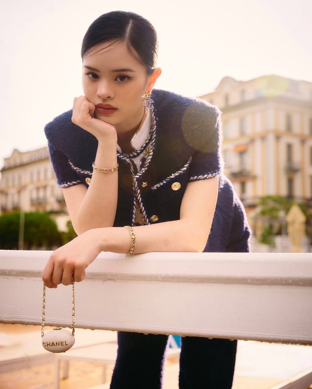อุ๋ม - อาภาศิริ จันทรัศมี
