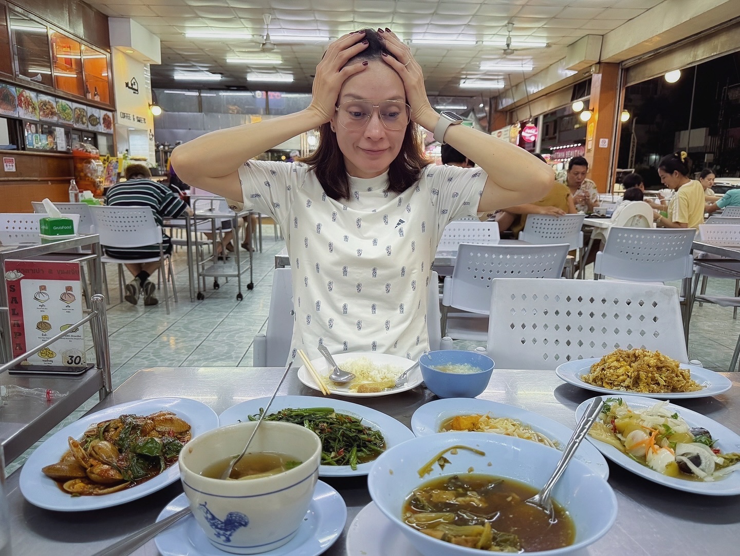 อุ๋ม - อาภาศิริ จันทรัศมี