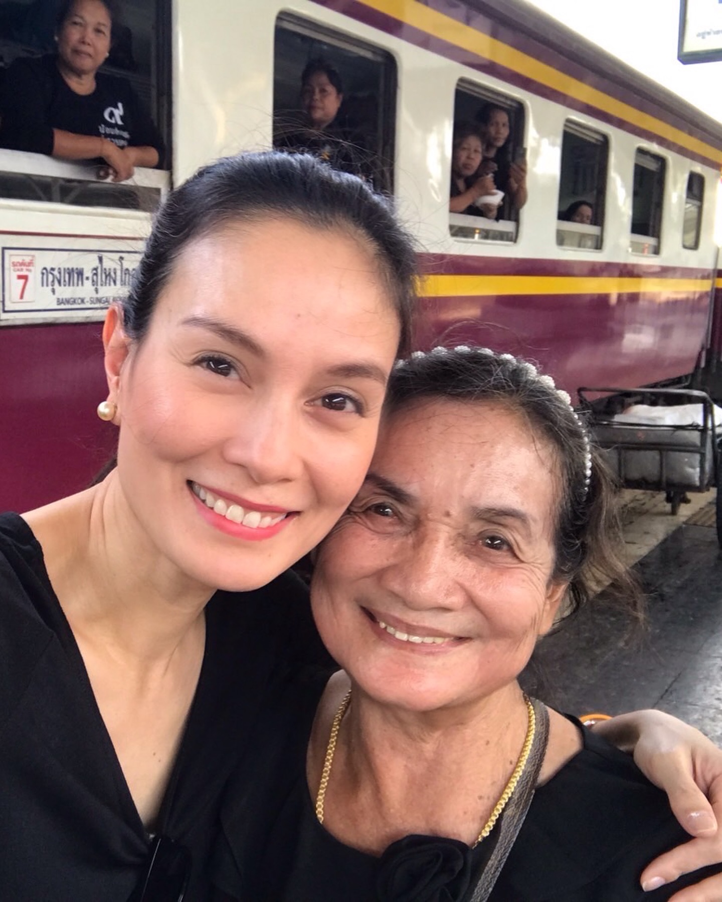 อุ๋ม - อาภาศิริ จันทรัศมี