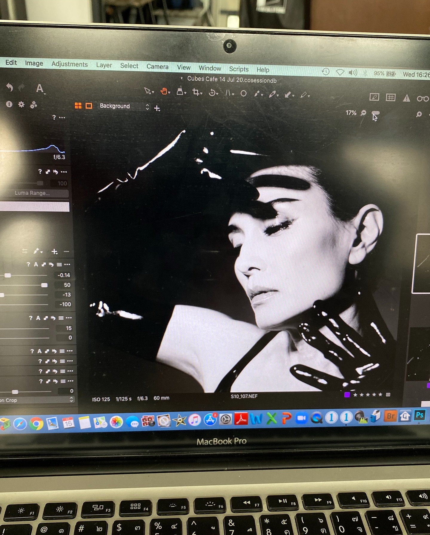 อุ๋ม - อาภาศิริ จันทรัศมี