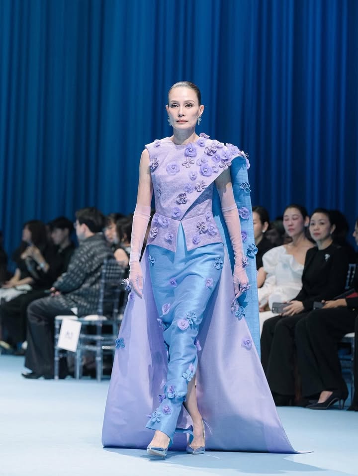 อุ๋ม - อาภาศิริ จันทรัศมี