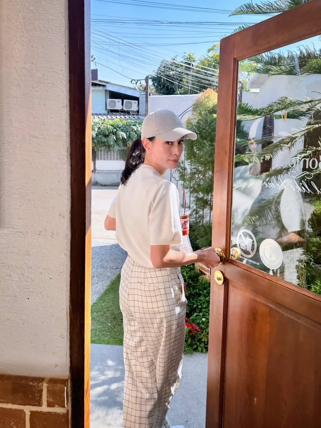 อุ๋ม - อาภาศิริ จันทรัศมี