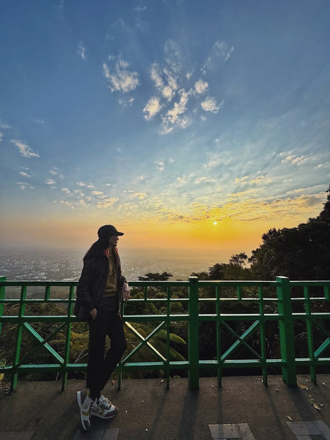 อุ๋ม - อาภาศิริ จันทรัศมี