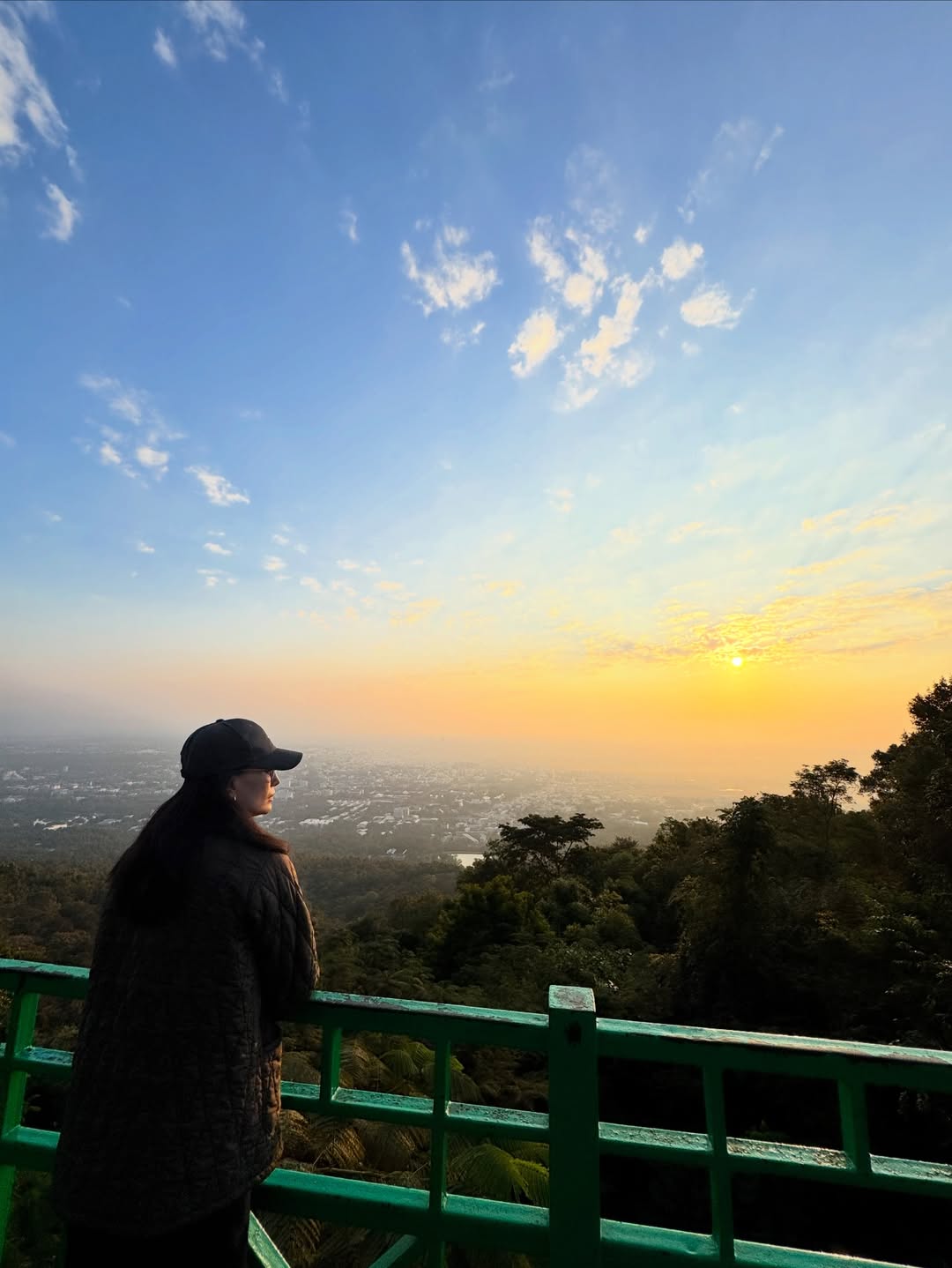 อุ๋ม - อาภาศิริ จันทรัศมี