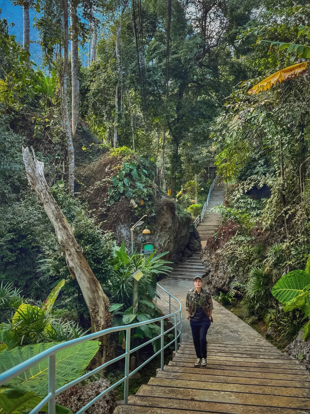 อุ๋ม - อาภาศิริ จันทรัศมี