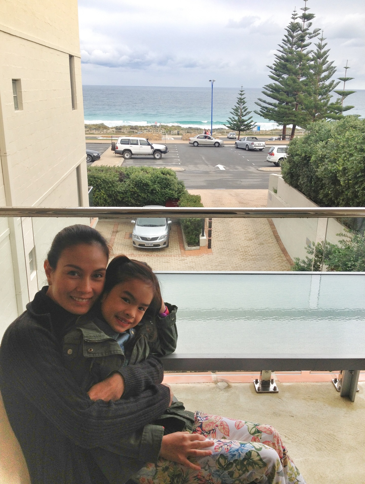 อุ๋ม - อาภาศิริ จันทรัศมี