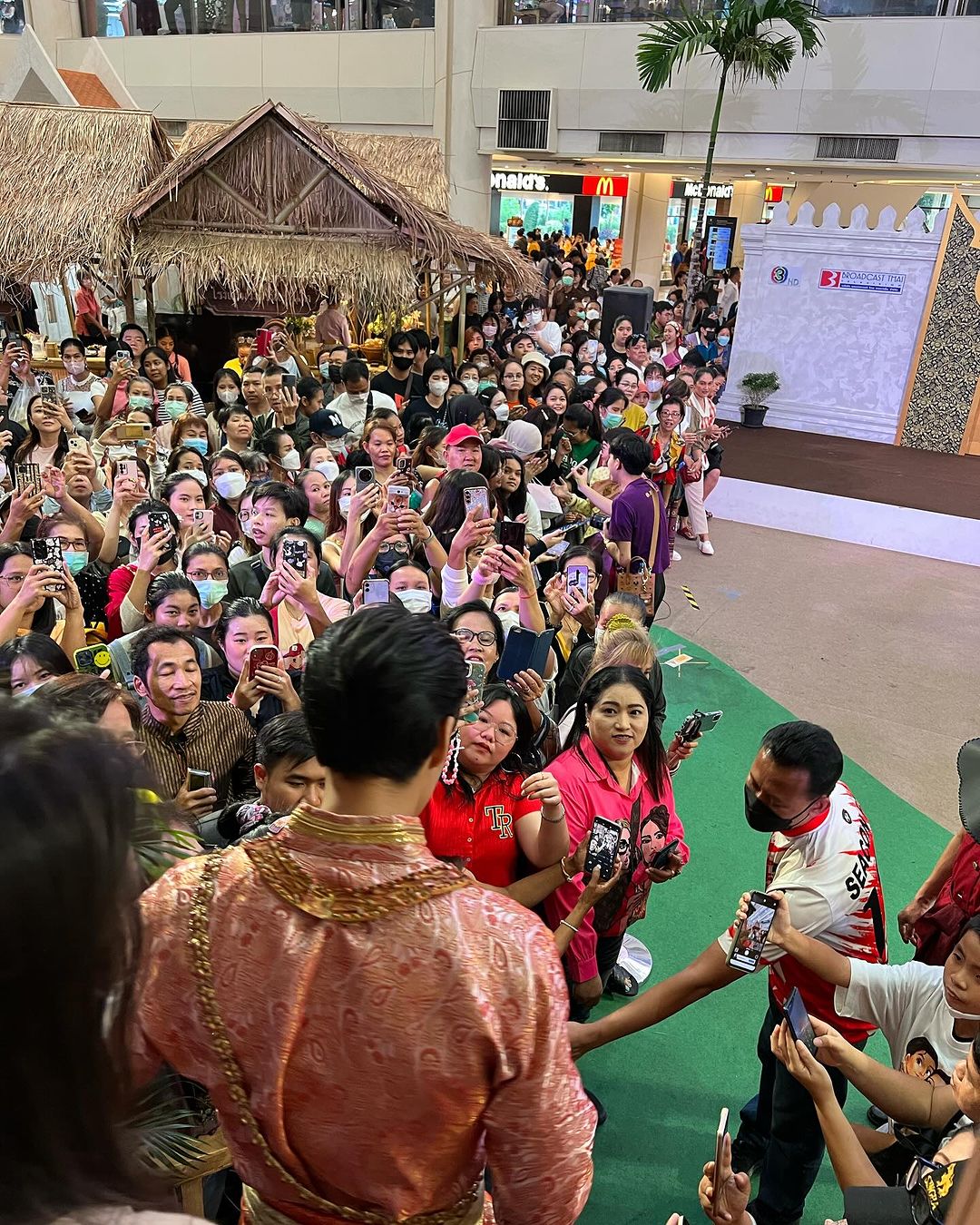 เด่นคุณ งามเนตร
