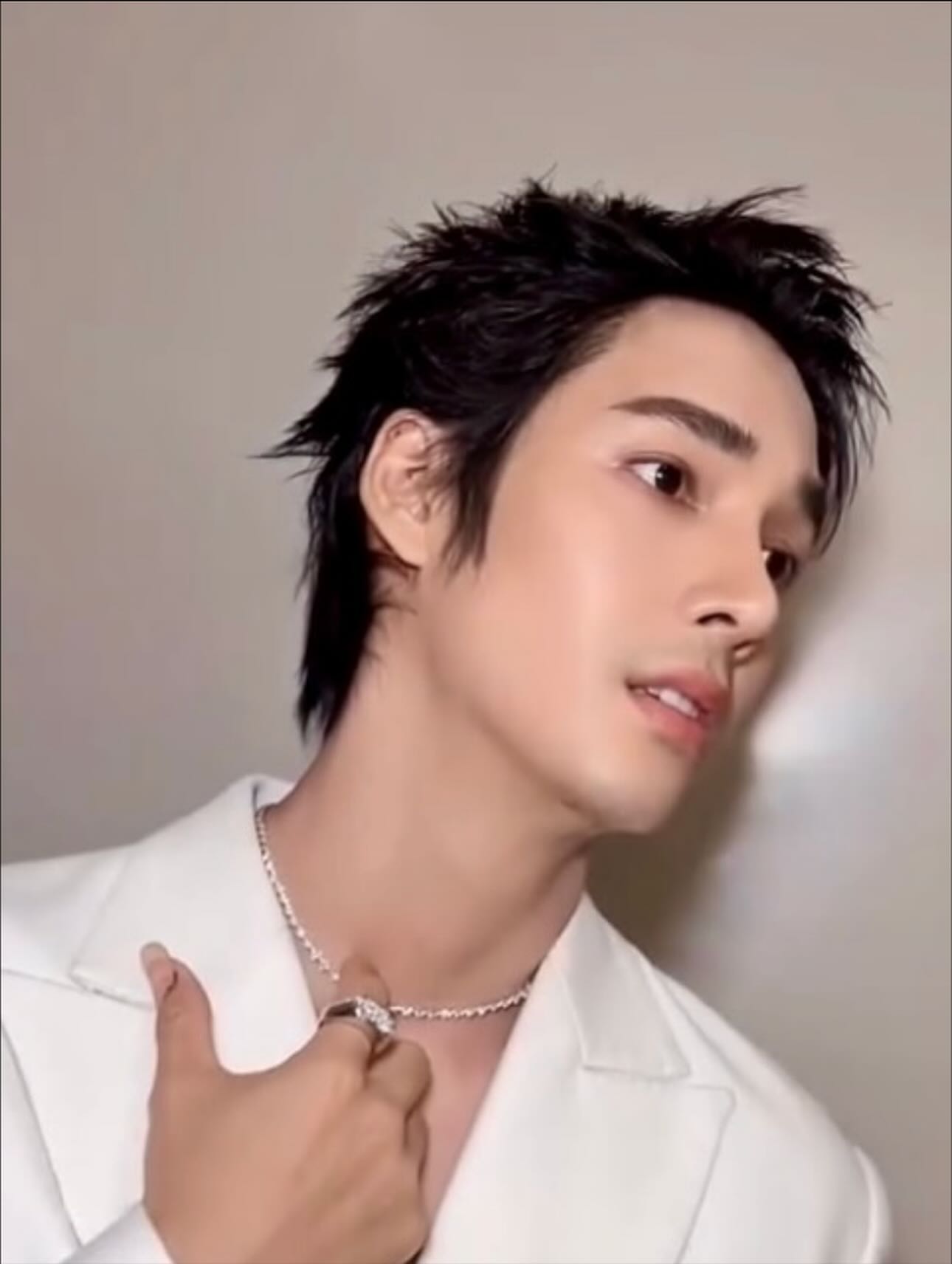 เด่นคุณ งามเนตร