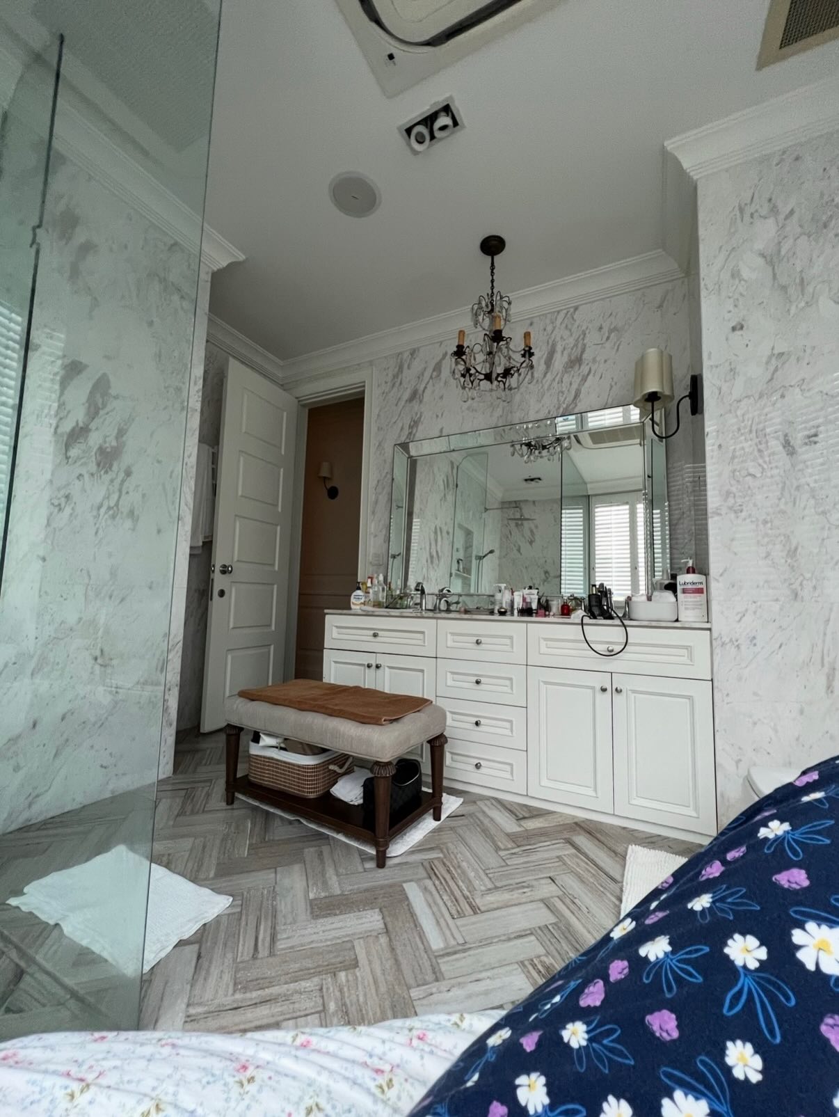 ปอย - ตรีชฎา เพชรรัตน์