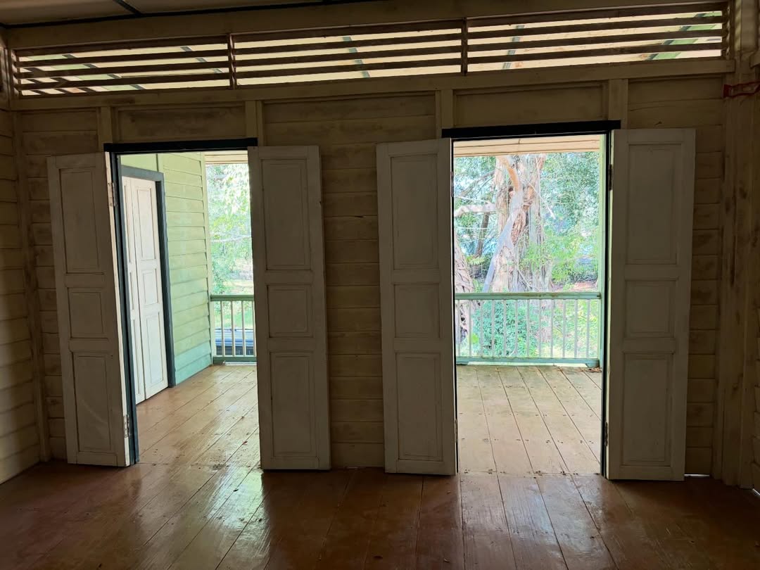 ปอย - ตรีชฎา เพชรรัตน์