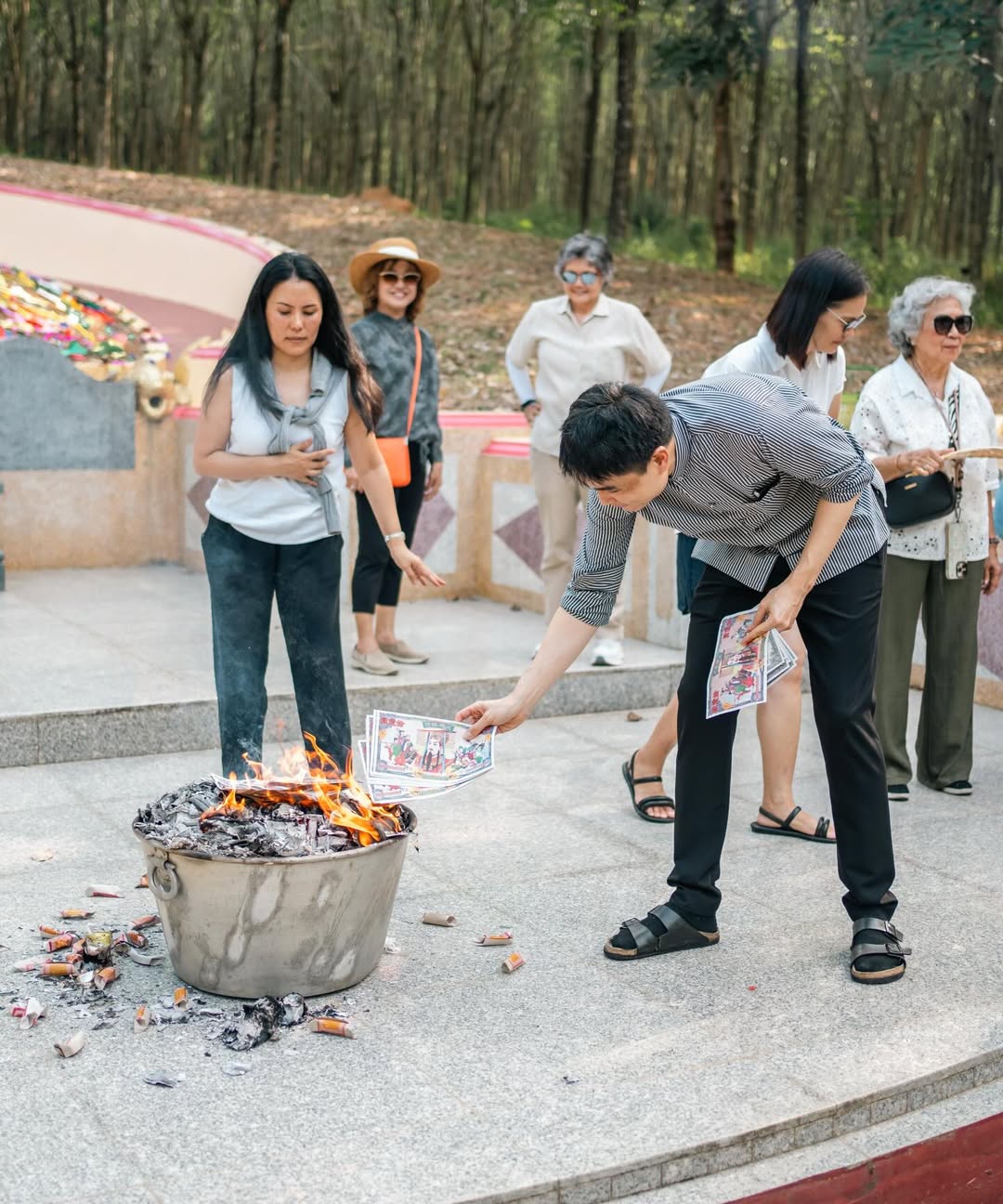 ปอย - ตรีชฎา เพชรรัตน์