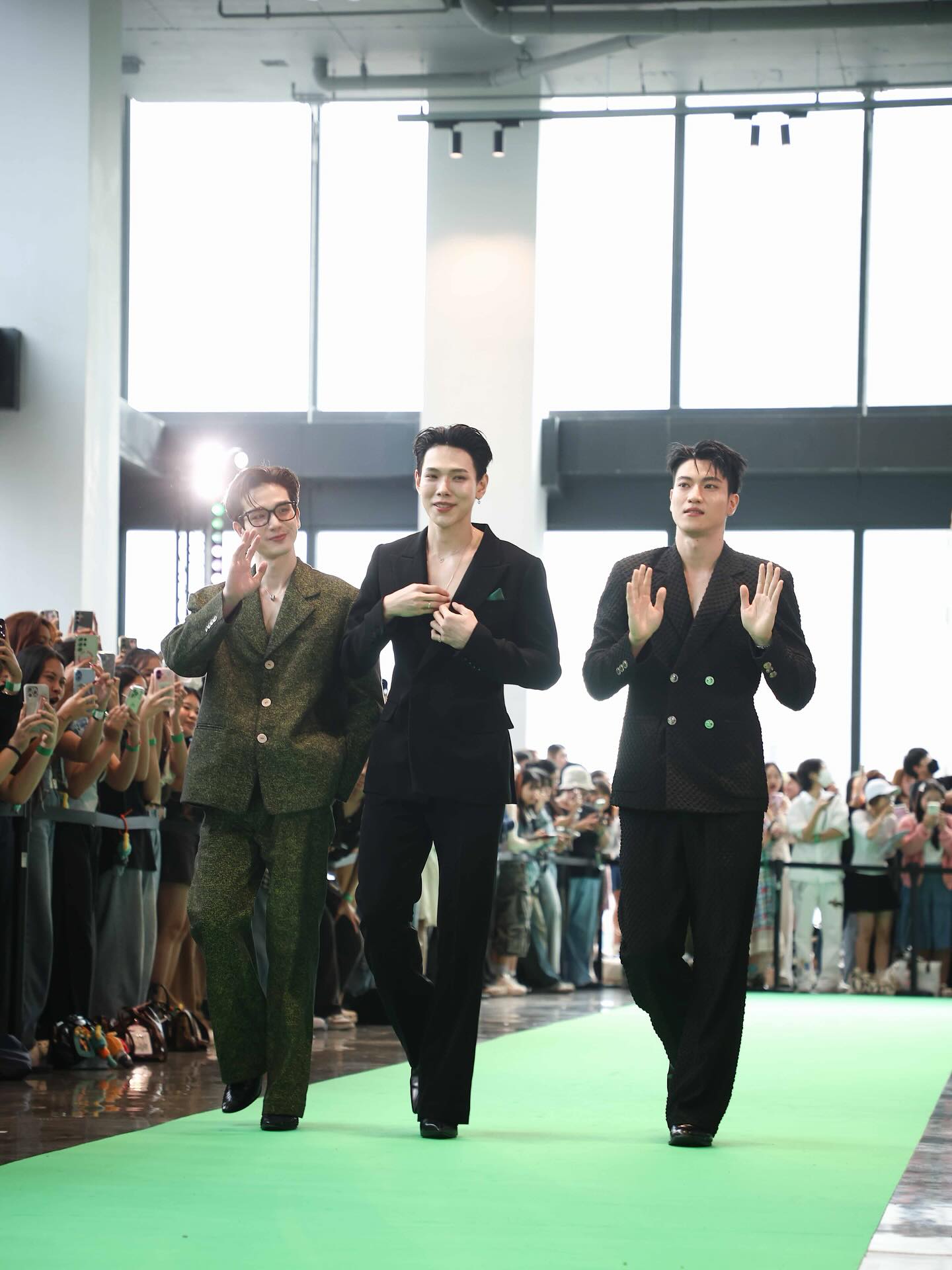 ตงตง - กฤษกร กนกธร