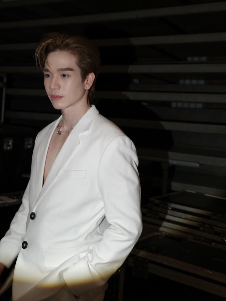 ตงตง - กฤษกร กนกธร