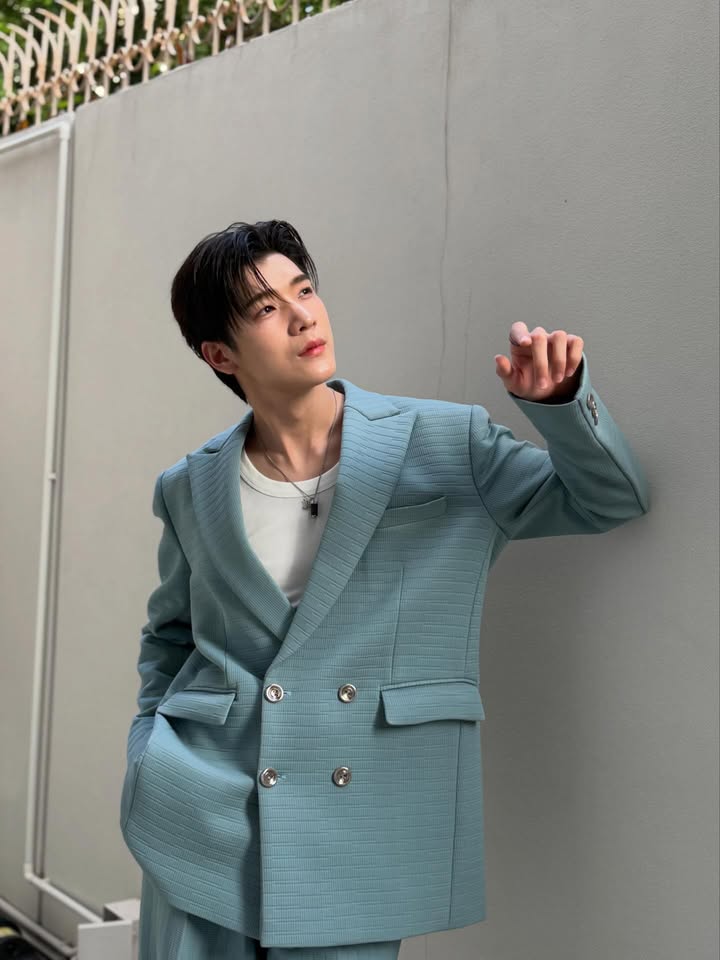 จิมมี่ - กานต์ กฤษณะพันธ์