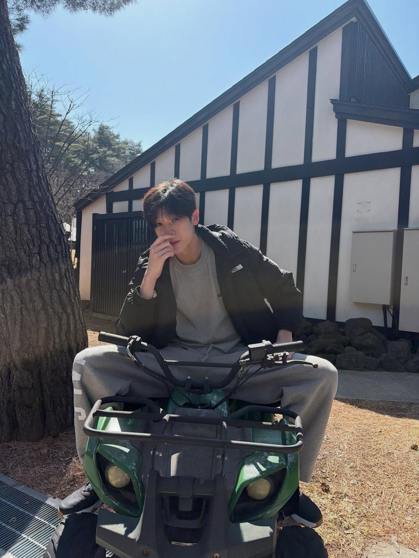 จิมมี่ - กานต์ กฤษณะพันธ์