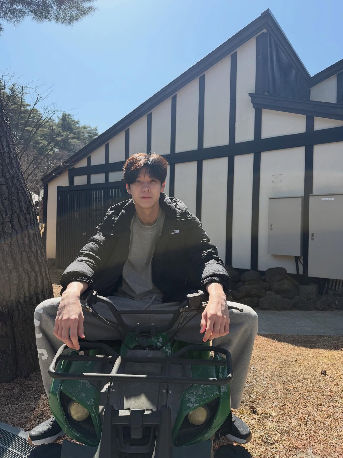 จิมมี่ - กานต์ กฤษณะพันธ์