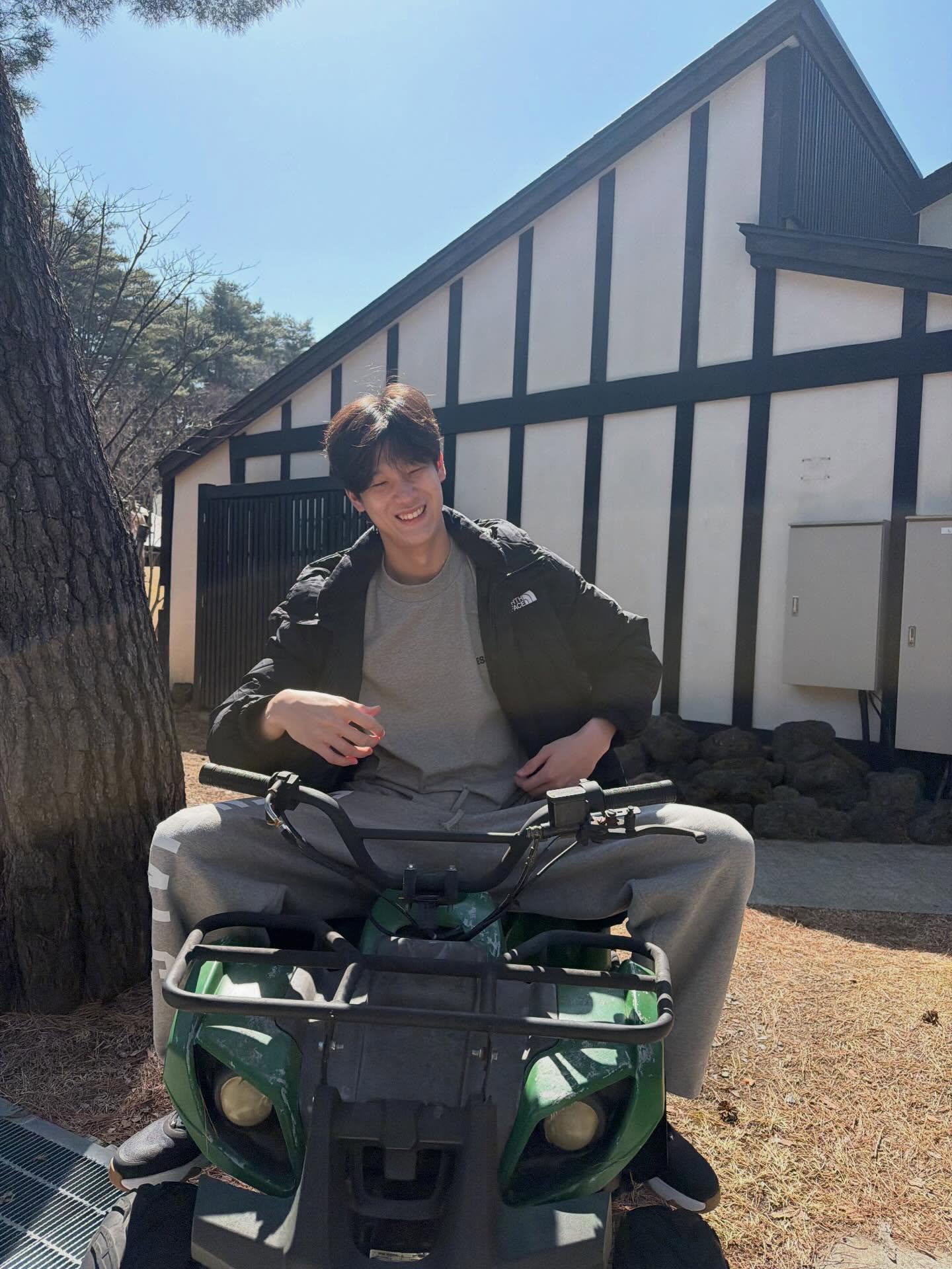 จิมมี่ - กานต์ กฤษณะพันธ์