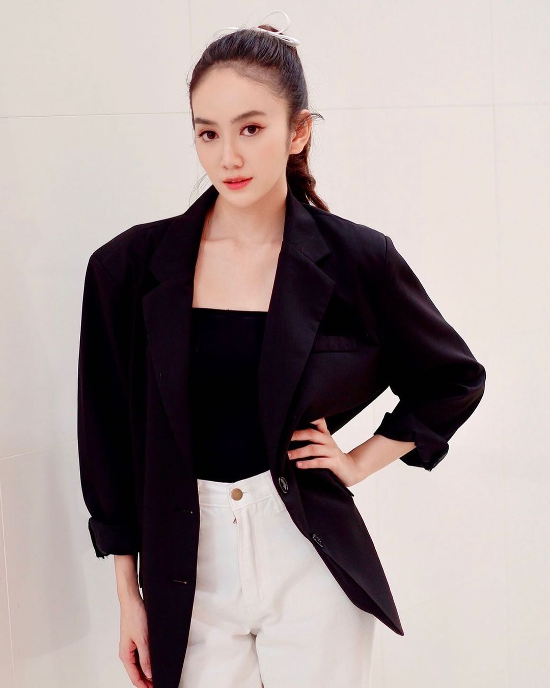 แป้ง มิตรชัย