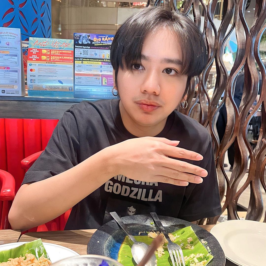 แป้ง มิตรชัย