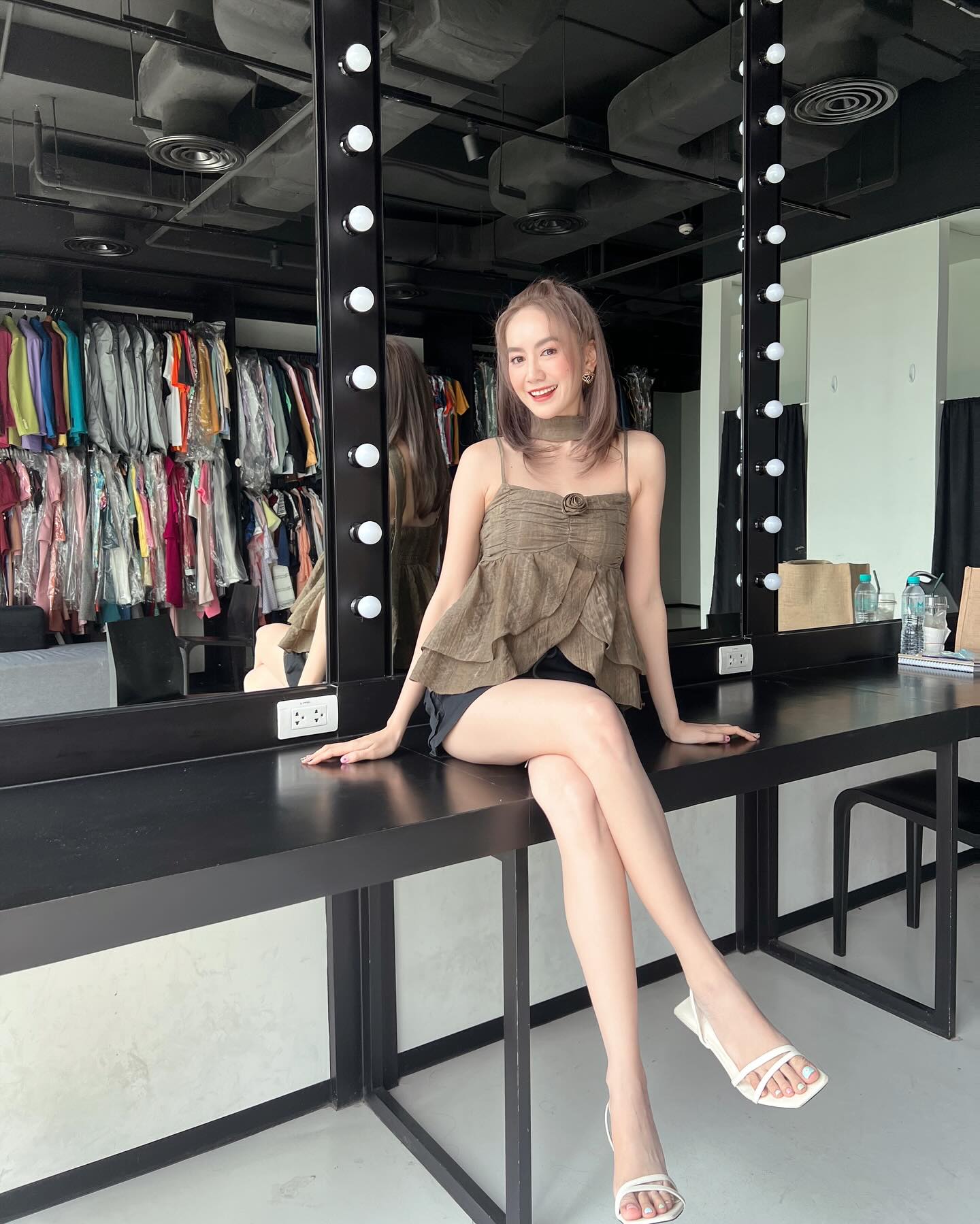 แป้ง มิตรชัย