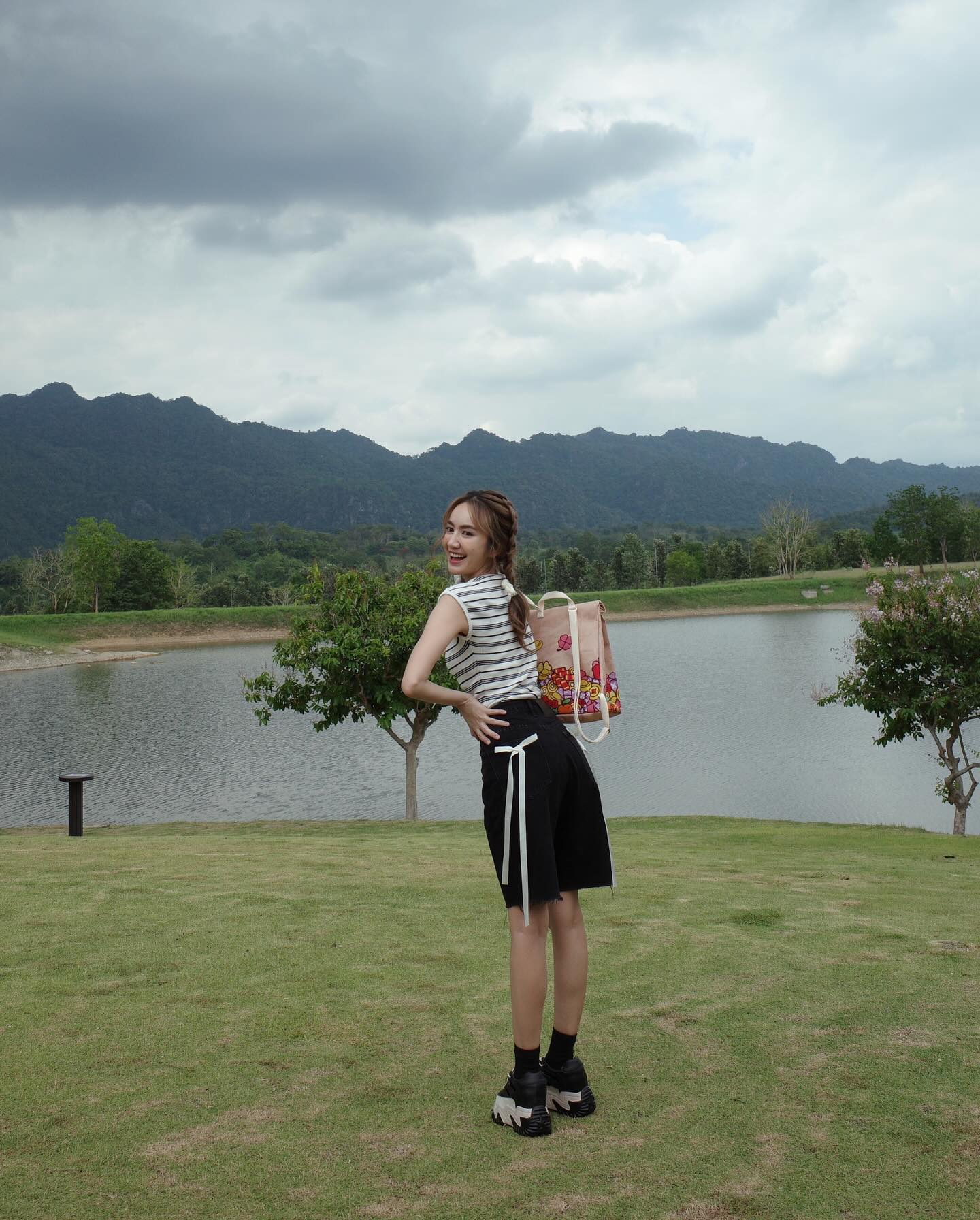 แป้ง มิตรชัย