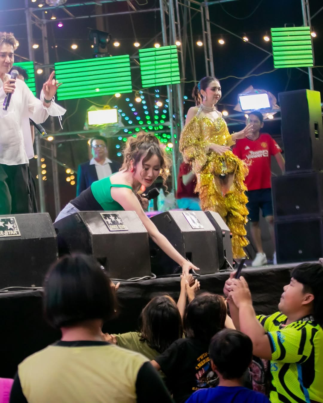 แป้ง มิตรชัย