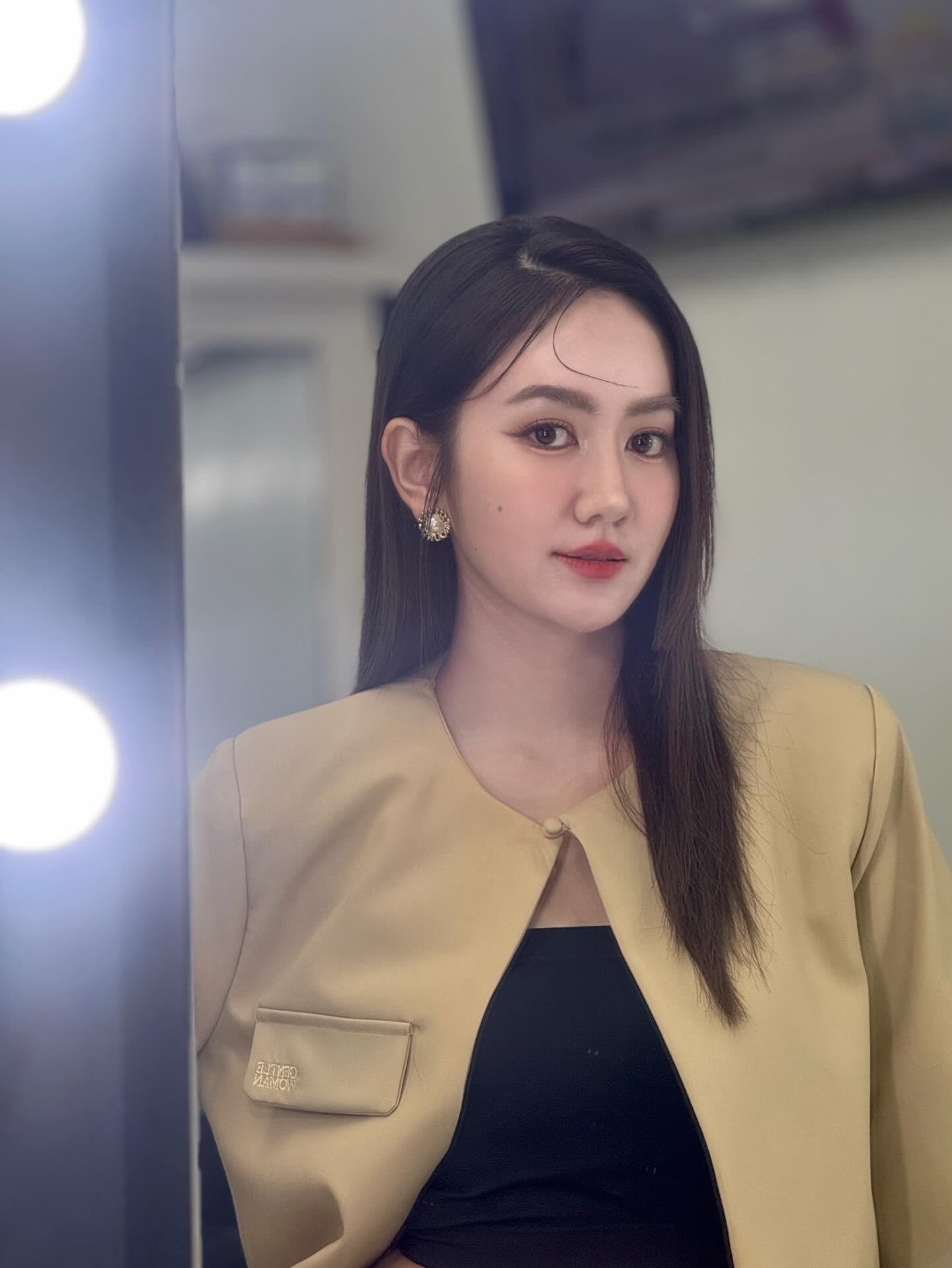 แป้ง มิตรชัย