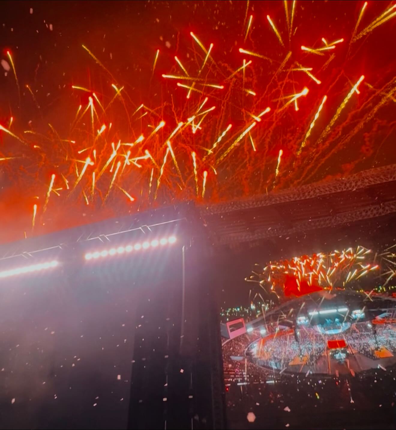 แป้ง มิตรชัย