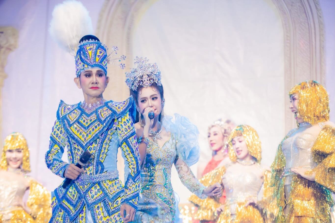 แป้ง มิตรชัย