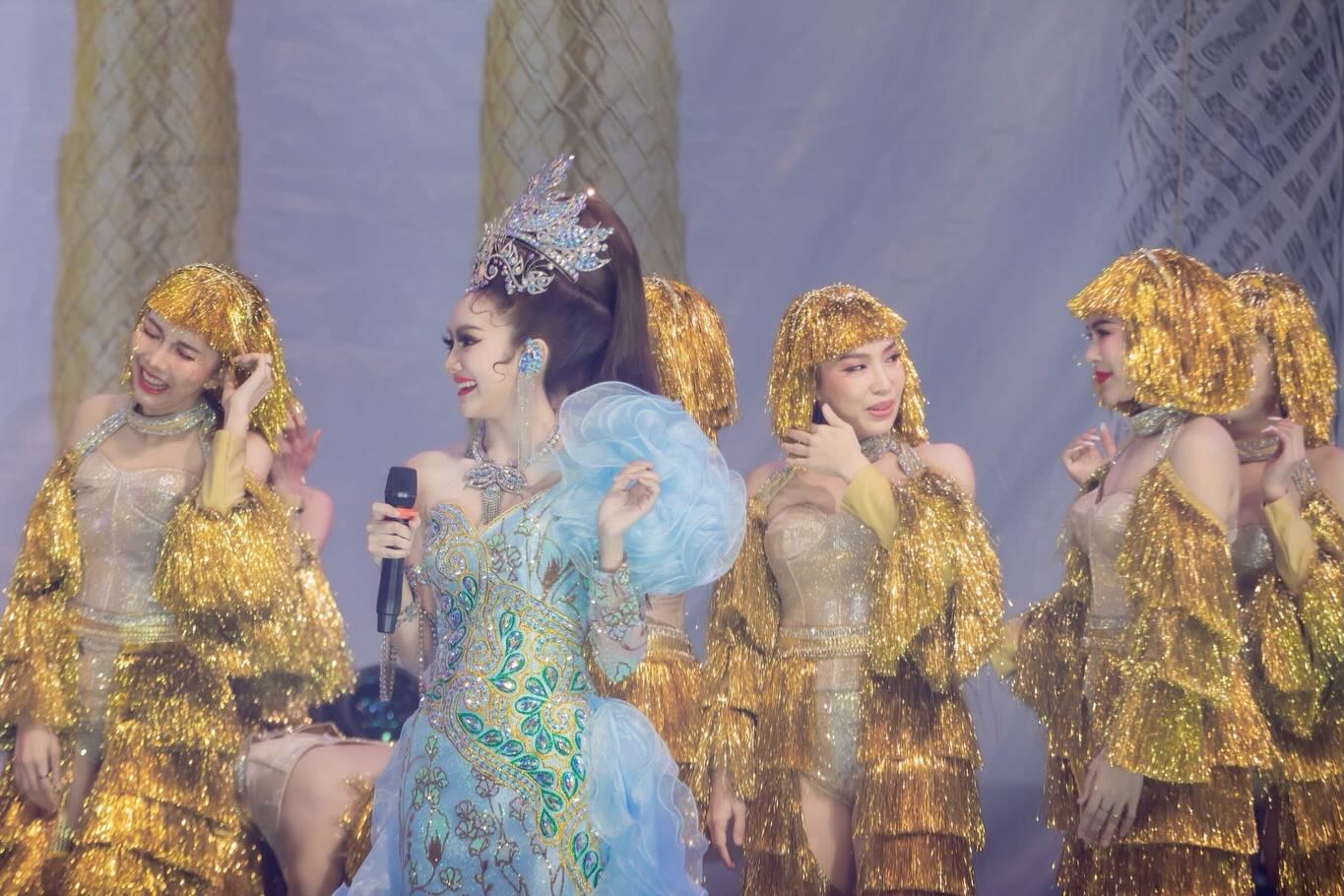 แป้ง มิตรชัย